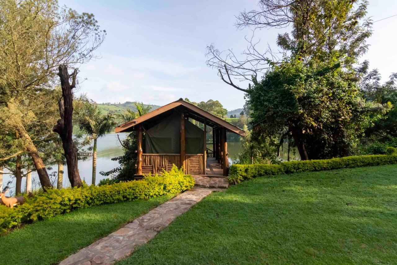 Resort Bunyonyi Overland