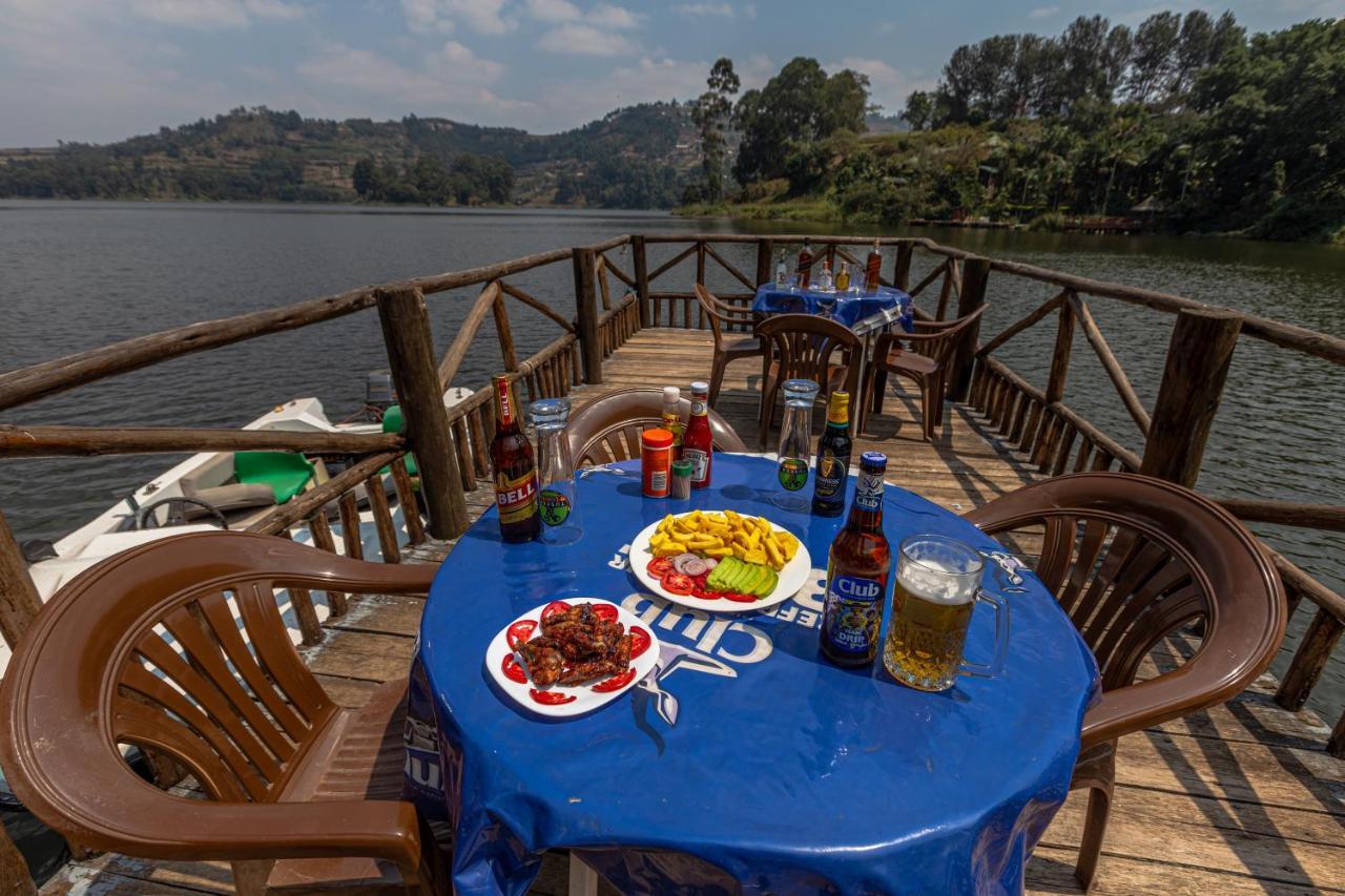 Resort Bunyonyi Overland